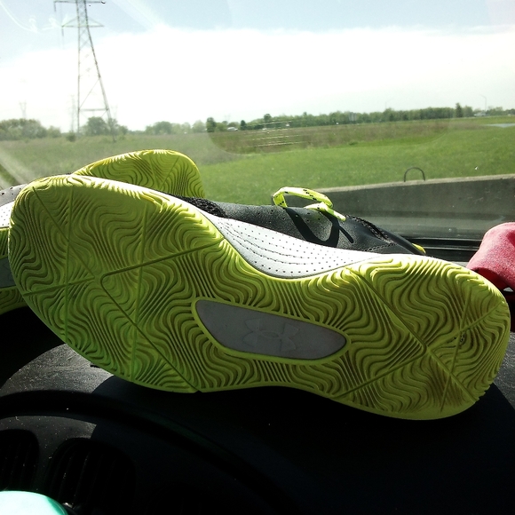 Under armour 62k Curry - Picture 5 of 9